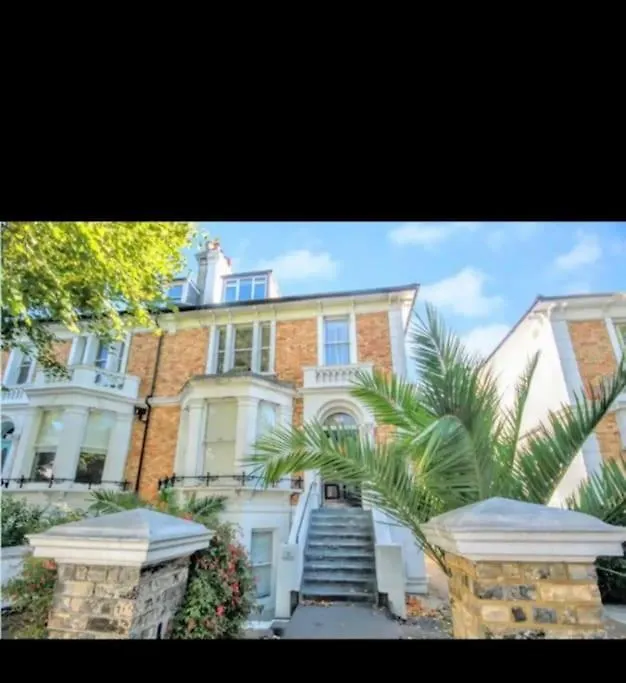 The Palm Apartment Brighton